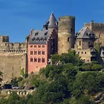 Burghotel Auf Schoenburg فندق