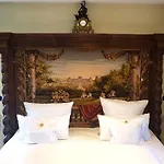 Burghotel Auf Schoenburg فندق 4*