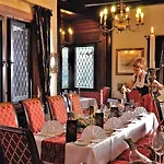 Burghotel Auf Schoenburg فندق أوبرفيزل