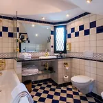 Burghotel Auf Schoenburg أوبرفيزل