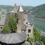 Burghotel Auf Schoenburg فندق