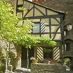 Burghotel Auf Schoenburg فندق 4*