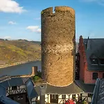 Burghotel Auf Schoenburg فندق 4*