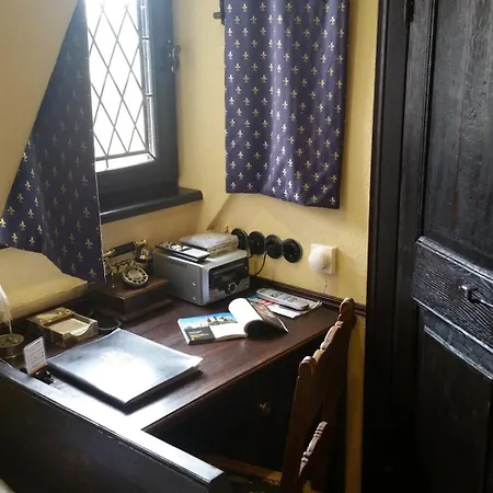 Burghotel Auf Schoenburg אוברווסל