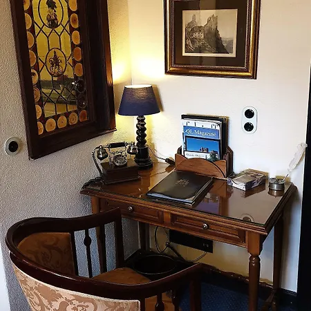 Burghotel Auf Schoenburg 4*