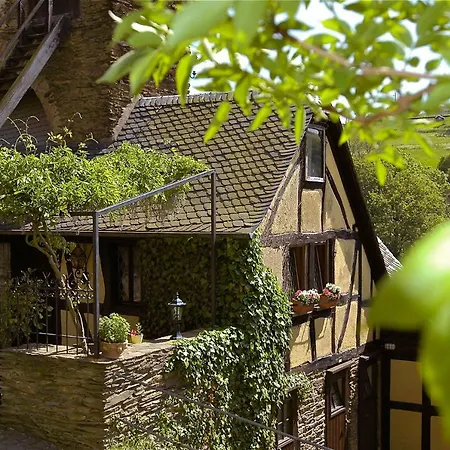 מלון Burghotel Auf Schoenburg 4*