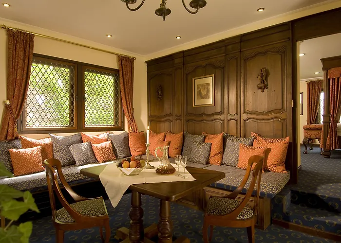 Burghotel Auf Schoenburg Otel 4*