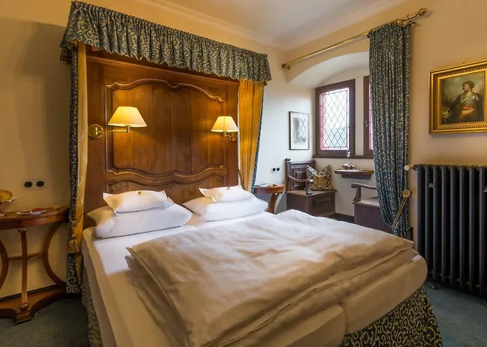 Burghotel Auf Schoenburg Otel 4*